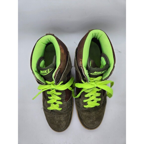 Nike Dunk Sky Hi Shoes Womens 6.5 Green Suede Gum Hidden Wedge Platform Sneakers - Picture 3 of 8
